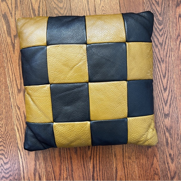 Two Vintage Leather Cushion Pillow Covers 18" x 18" - Picture 2 of 12